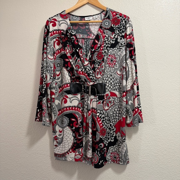 Cato Black, Gray & Red Patterned Top - Size 18/20W - Picture 1 of 13